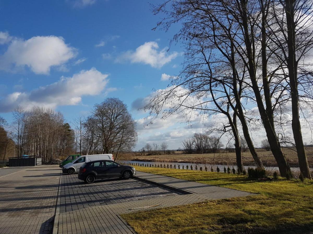 Papaja Caloroczny Apartament Na Wyspie Sobieszewskiej 格但斯克 外观 照片